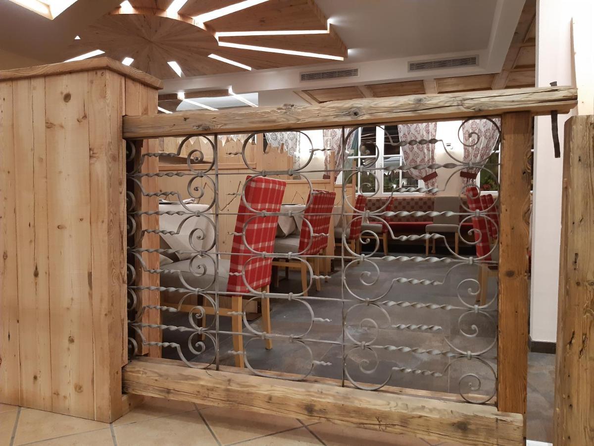 Hotel El Pilon Pozza di Fassa Dış mekan fotoğraf