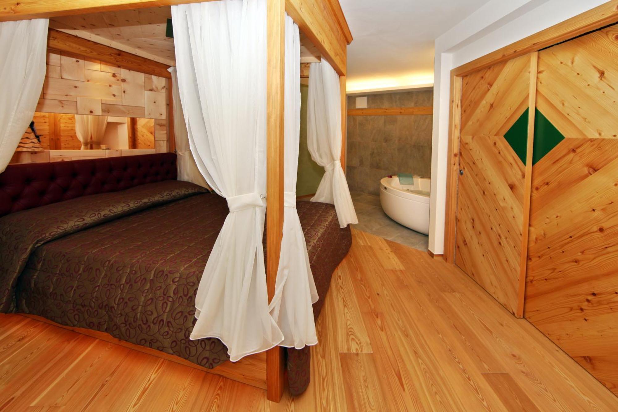 Hotel El Pilon Pozza di Fassa Dış mekan fotoğraf