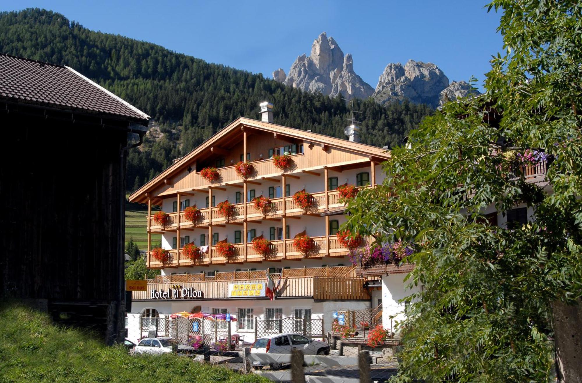 Hotel El Pilon Pozza di Fassa Dış mekan fotoğraf