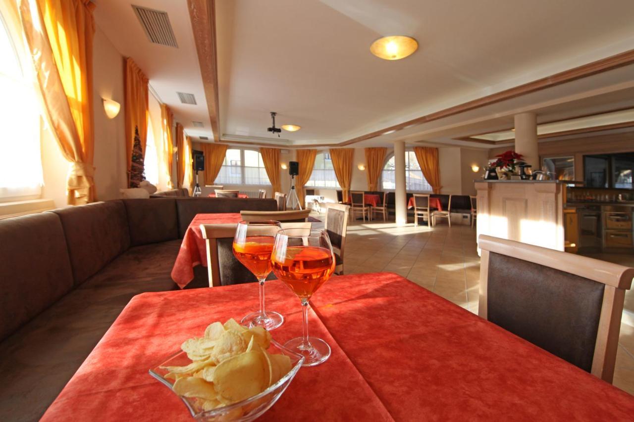 Hotel El Pilon Pozza di Fassa Dış mekan fotoğraf