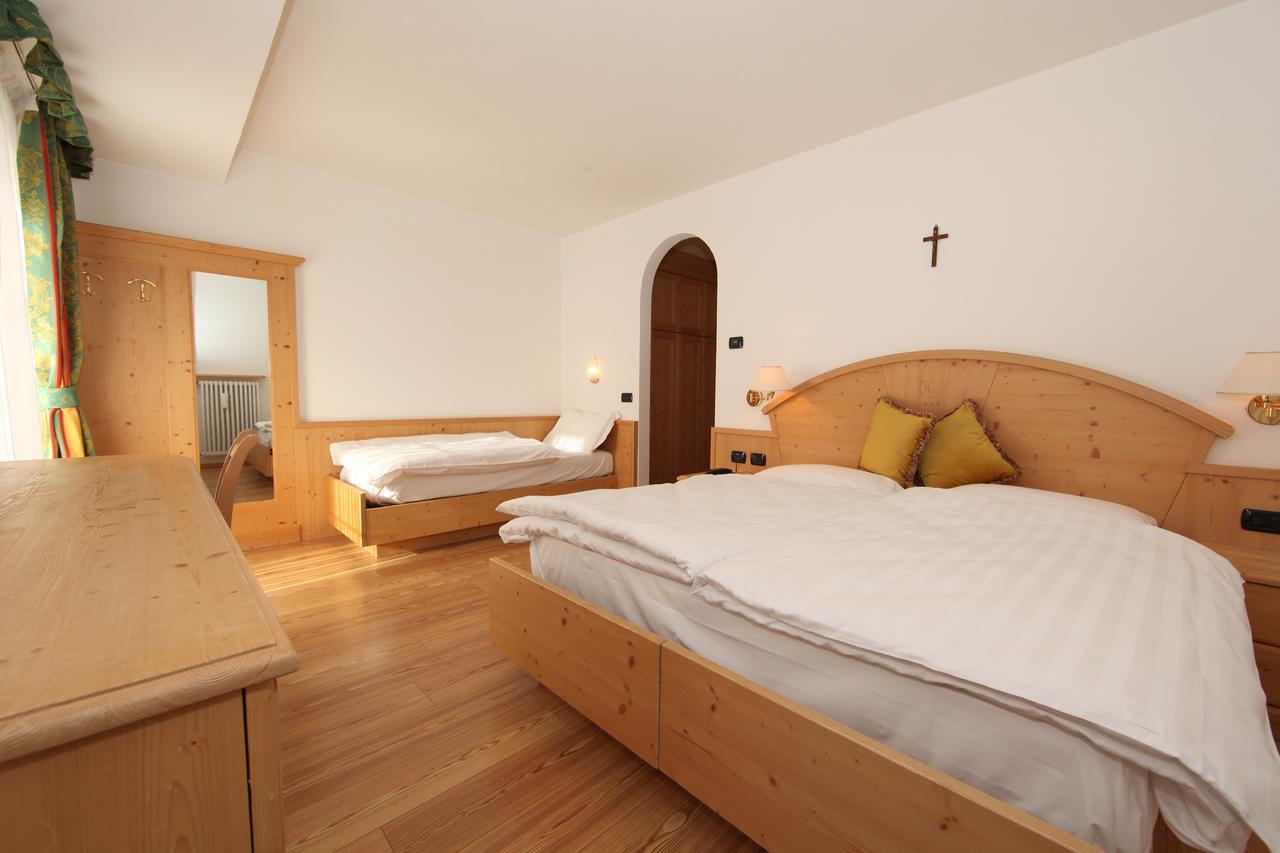 Hotel El Pilon Pozza di Fassa Dış mekan fotoğraf